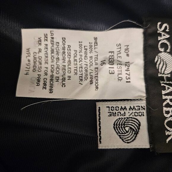 Sag Harbor navy wool skirt. Size 16. NWT. - Picture 4 of 5